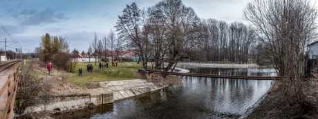 Hloučela-protéká-Pivovarským-rybníkem