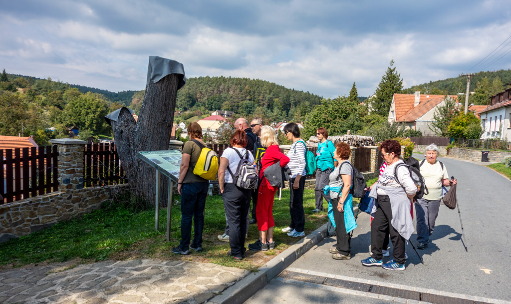 pamětní-lípa-si-zaslouží-zastavení_24-9-2019