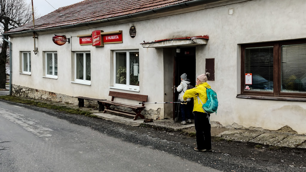v-hospůdce-nás-čeká-oběd-a-poslední-posezení-v-roce