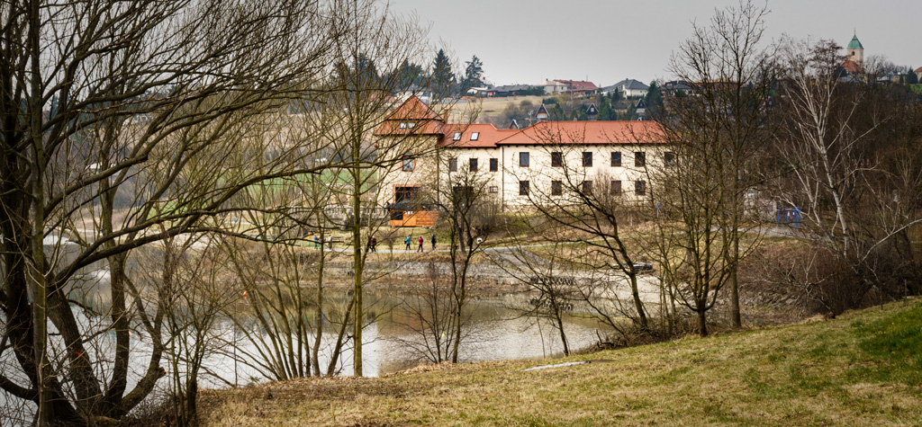 Kolem-přehrady