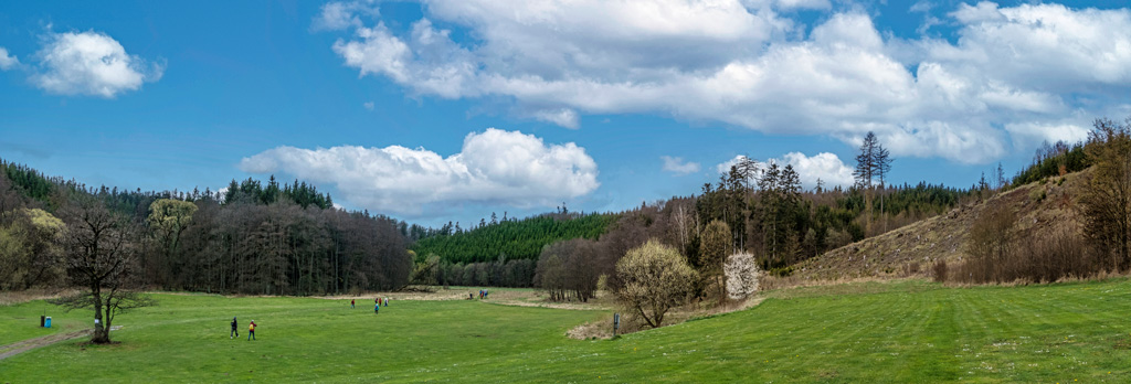 Výhled-do-krajiny-za-táborem