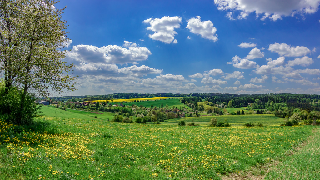 Už-nás-vítá-Dzbel