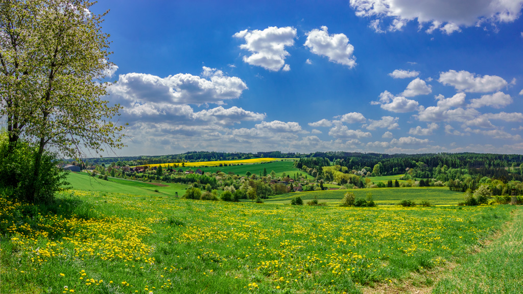 Už-nás-vítá-Dzbel