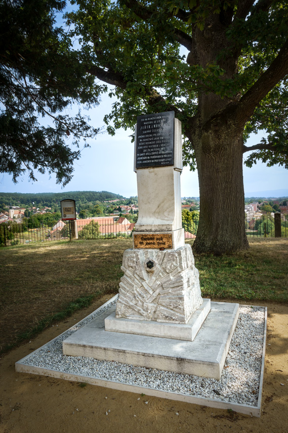 K-památce-krále-Jiříka-z-Kunštátu