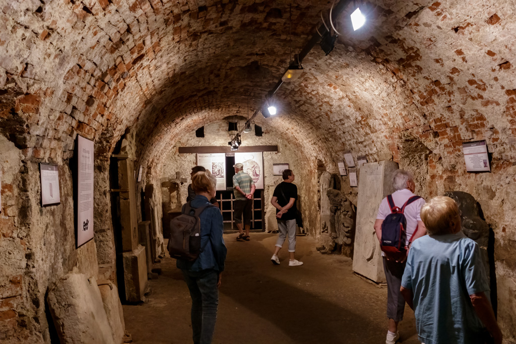 Zámecké-sklepení-a-lapidarium 1